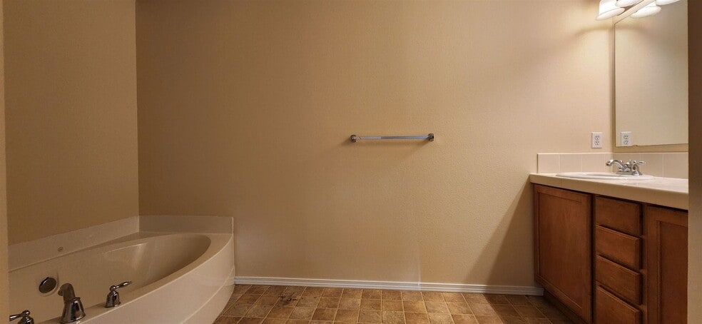 Building Photo - 2716 232nd St SE