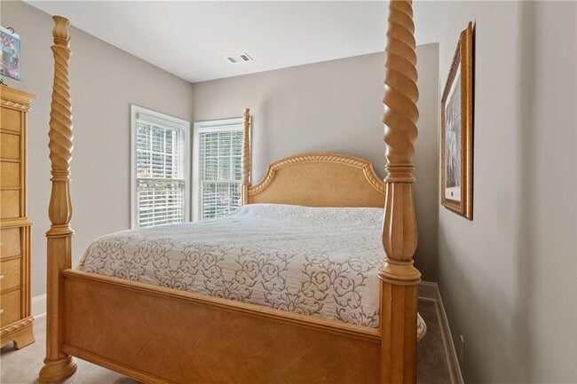 Building Photo - 5615 Habersham Valley