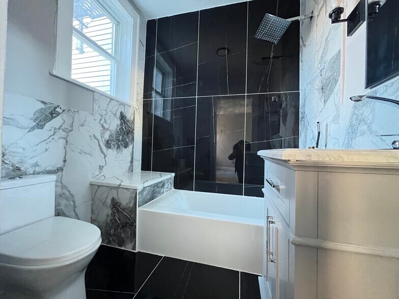 Unit 1 - 86 Irving St