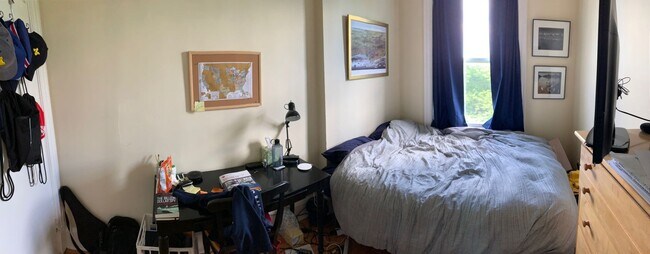 Building Photo - DePaul University 4 - Bedroom 2-Bath
