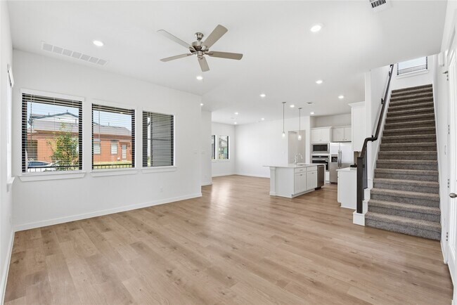 Building Photo - 3220 Loam Ln