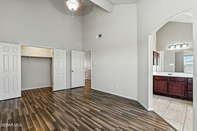 Building Photo - 5052 Silver Cholla Dr