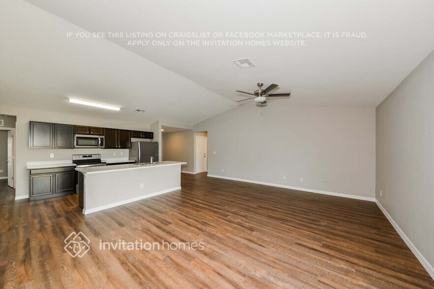 Building Photo - 22488 La Guardia Ave