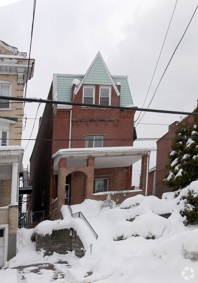 Building Photo - 358 Oakland Ave