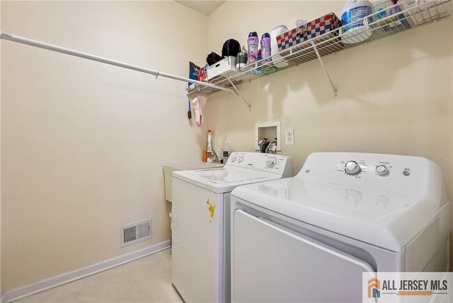 Building Photo - 14 Caleb Ln