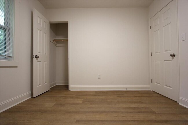 Building Photo - 3533 Larkspur Terrace