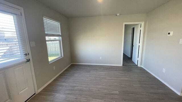 Building Photo - 430 Blue Stem Rd