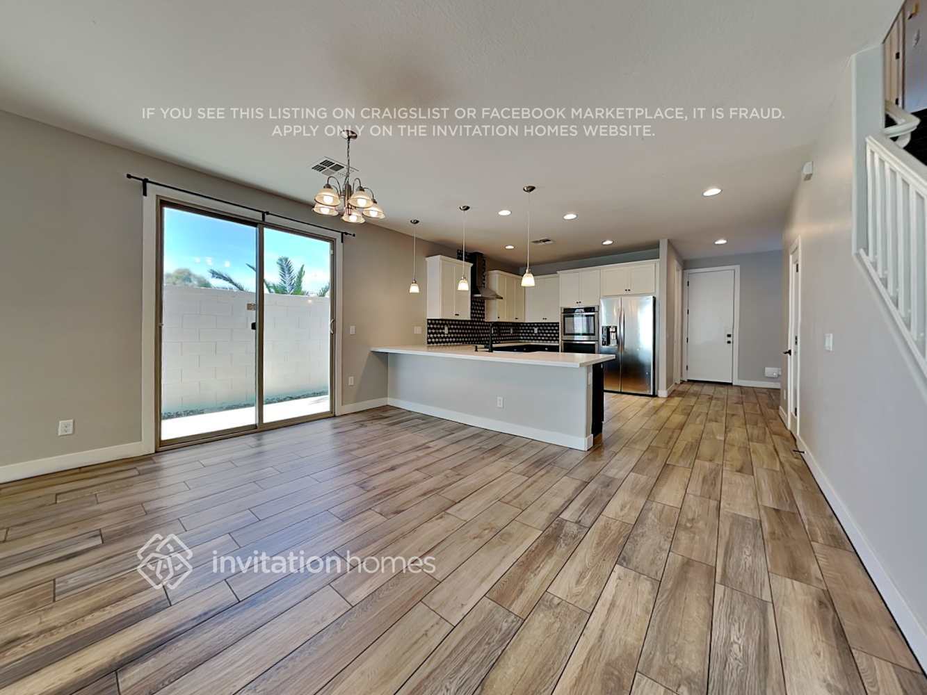 Building Photo - 16428 S 10th St