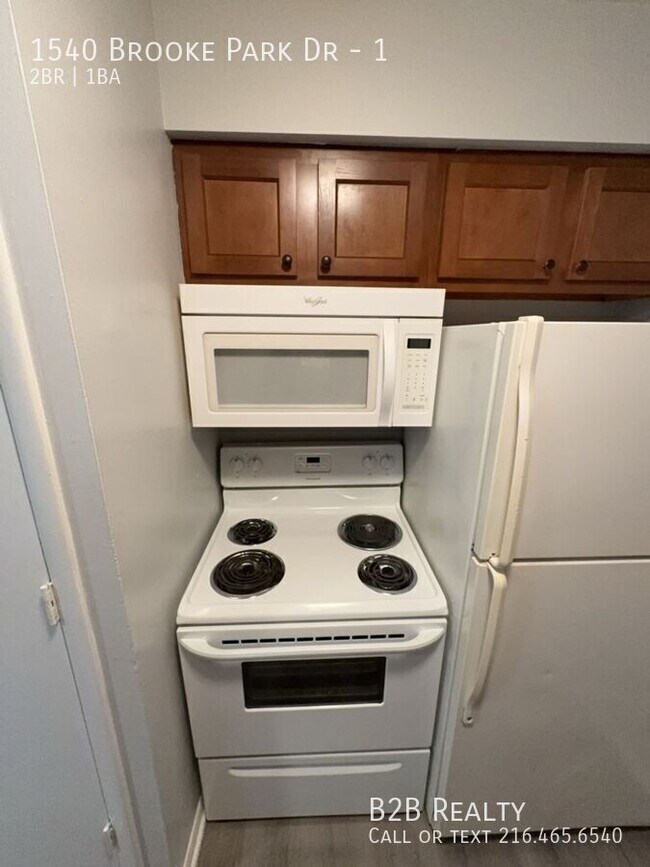 Building Photo - 1540 Brooke Park Dr