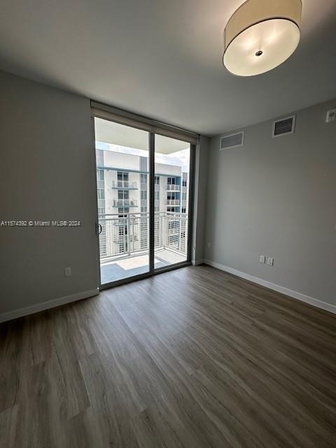 Building Photo - 3055 W 16th Ave