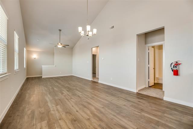 Building Photo - 663 Wheatfield Dr
