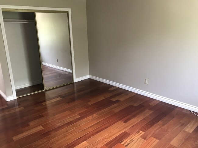 Building Photo - this will be gone this weekend! Rare change to rent a 2005 built 2 bedroom house HOUSE in Glassel...