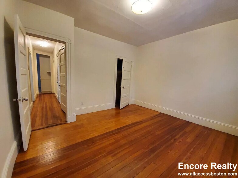 Building Photo - 9 Fulkerson St