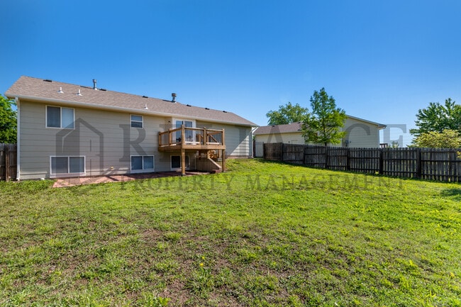 Building Photo - 1318 N Aksarben Ct