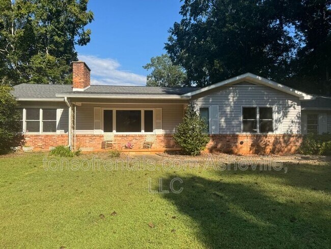Primary Photo - 1574 Lynn Rd
