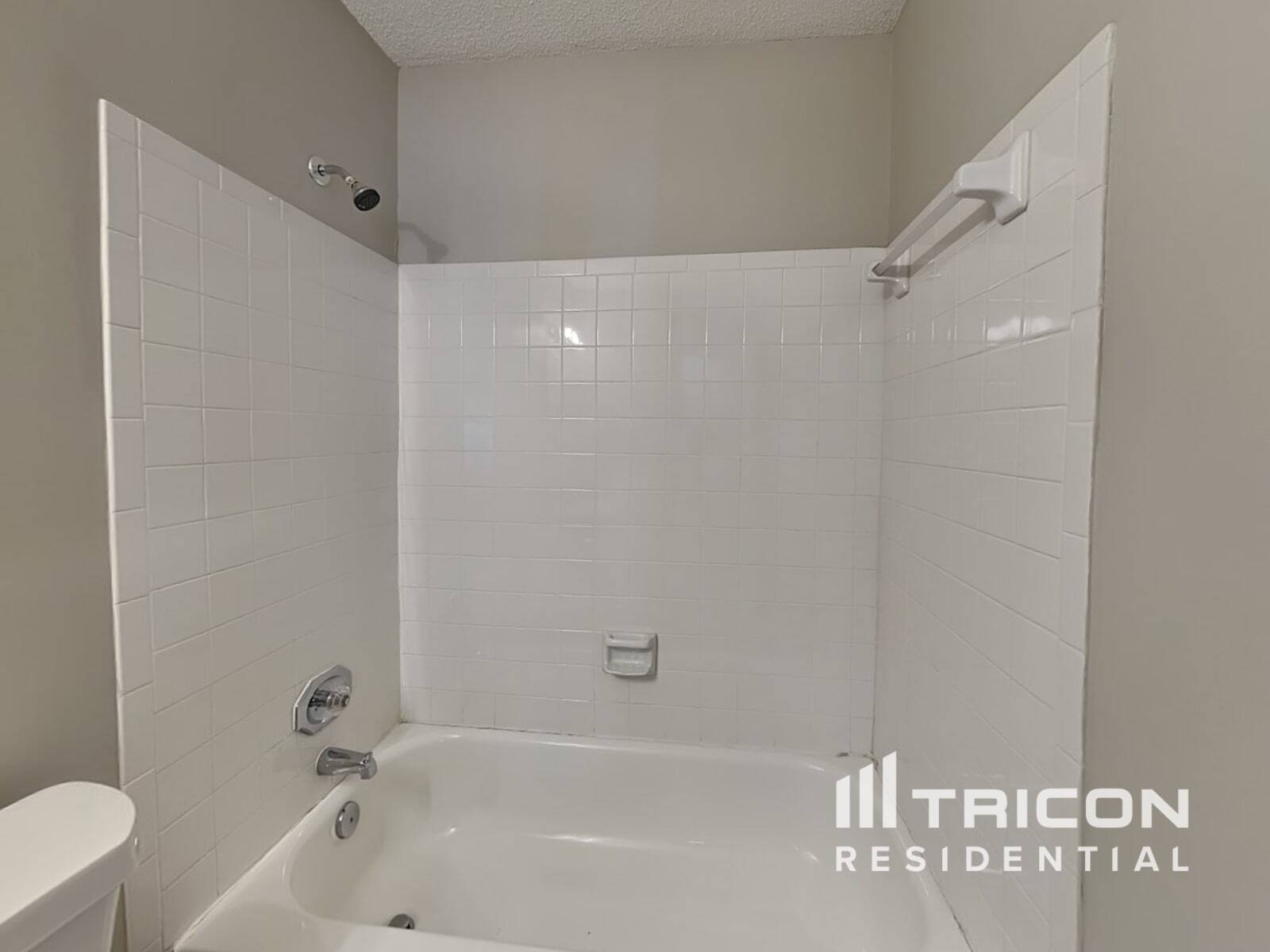Building Photo - 1684 Watercrest Cir