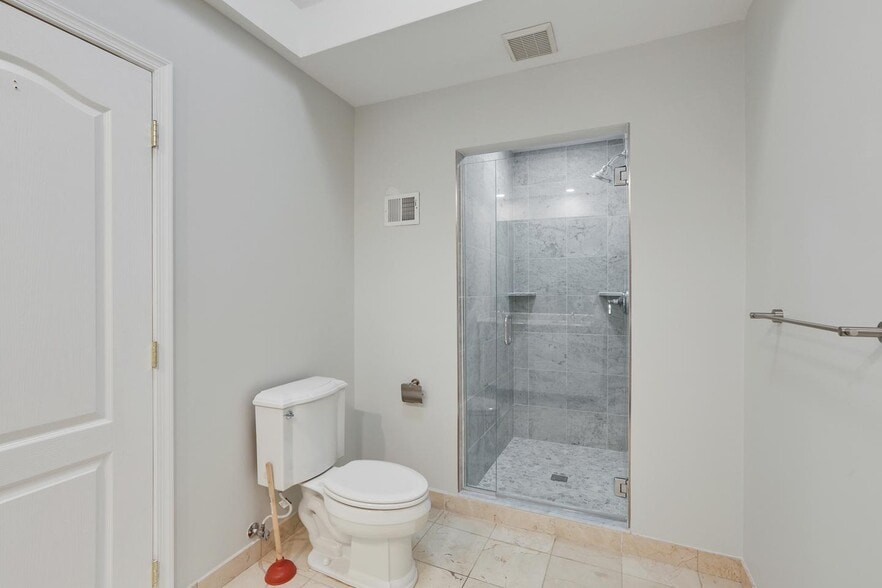 Building Photo - Modern & Spacious Rental in the Heart of Washington, DC!