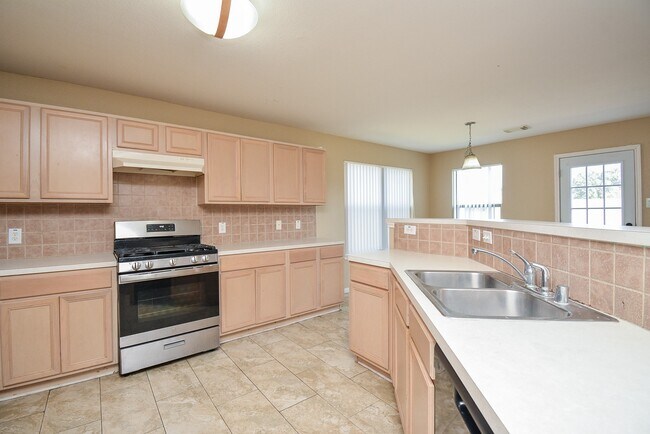 Building Photo - 15426 Lynford Crest Dr