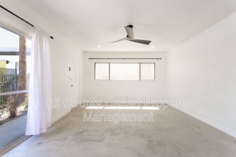 Building Photo - 46075 Ocotillo Dr