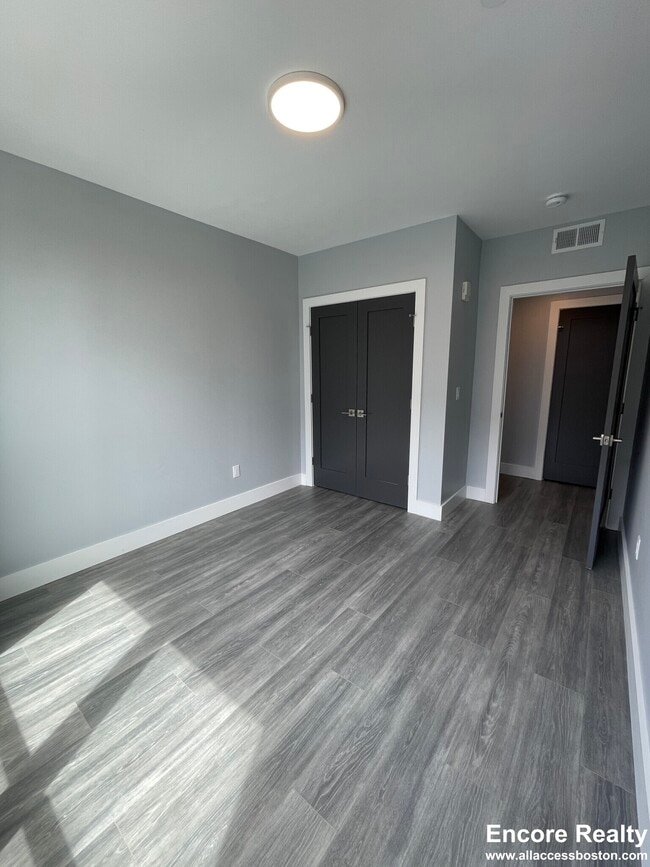 Building Photo - 365 Western Ave