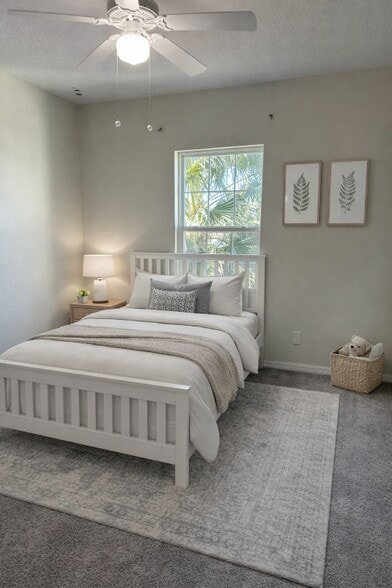 Building Photo - 2510 Sanderling St