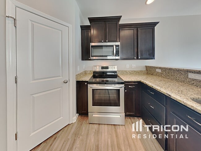 Building Photo - 413 Laurel Leaf Dr