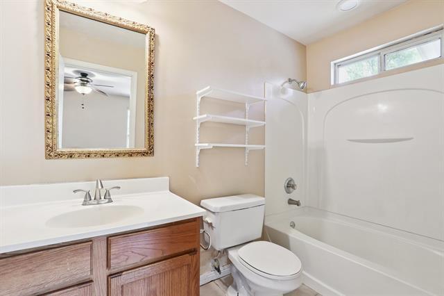 Building Photo - 4601 Bundyhill Dr