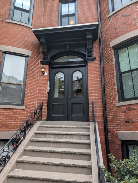 Primary Photo - 91 E Brookline St