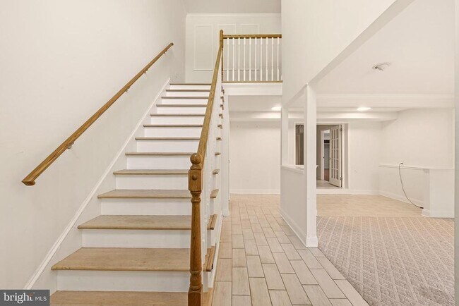Building Photo - 8400 Thornden Terrace