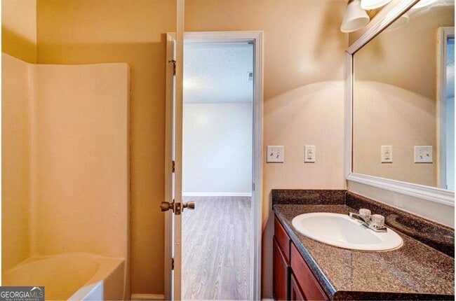 Building Photo - 2837 Laurel Ridge Cir