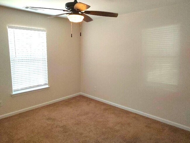 Building Photo - 7255 Rocking Horse Ln