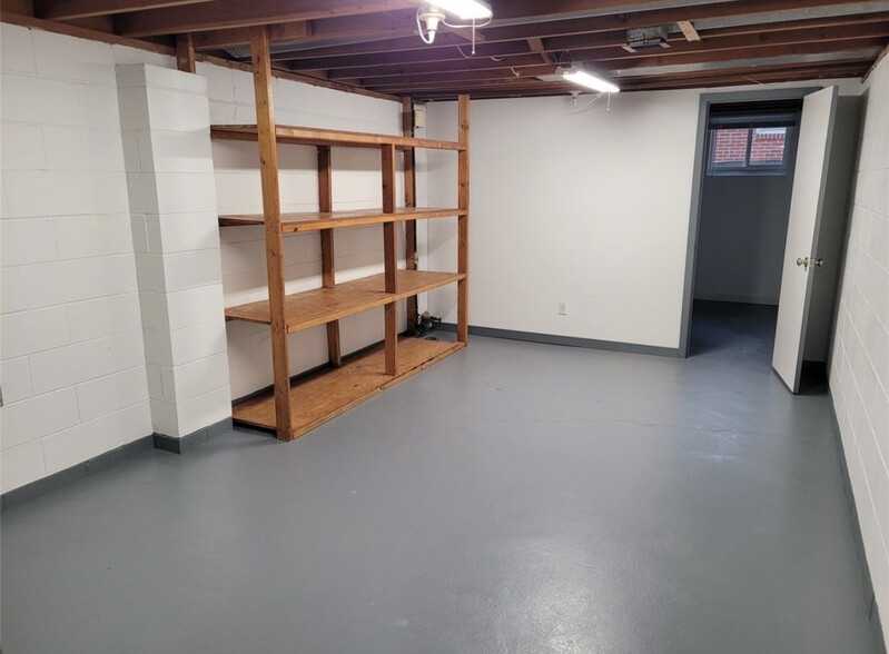 Building Photo - 3316 68th St