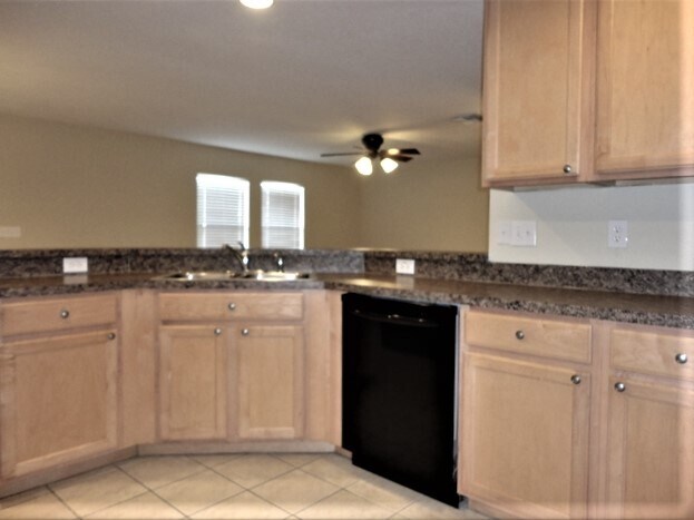 Building Photo - 12012 Citrus Leaf Dr