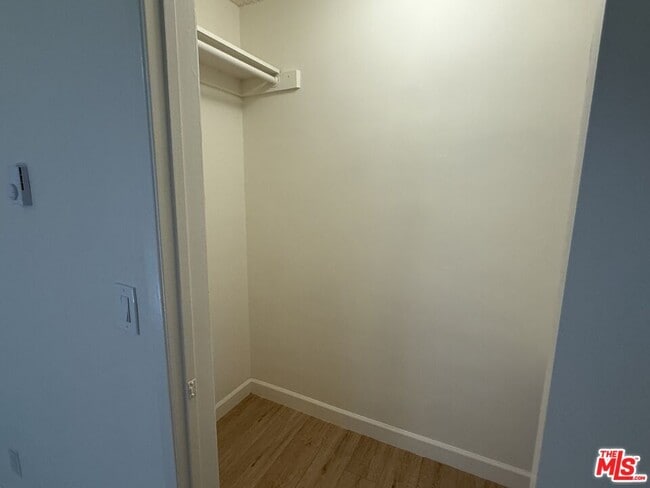 Building Photo - 10840 Camarillo St