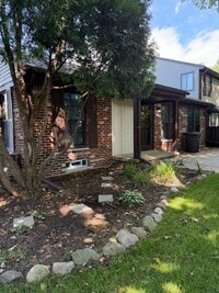 Building Photo - 39596 Old Dominion Dr