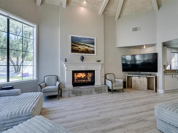 Building Photo - 2101 Diamond Bar Dr