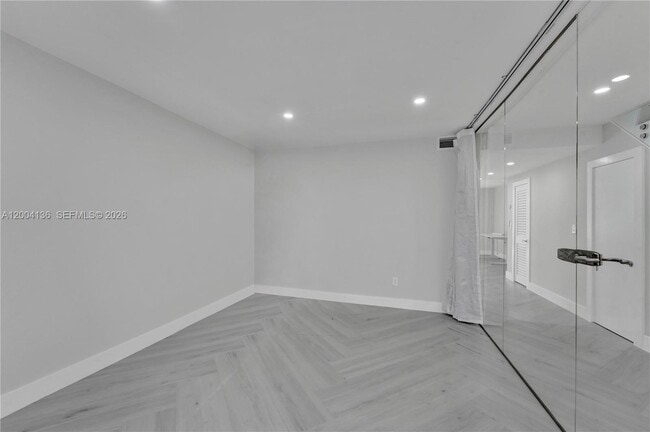 Building Photo - 3744 NE 167th St