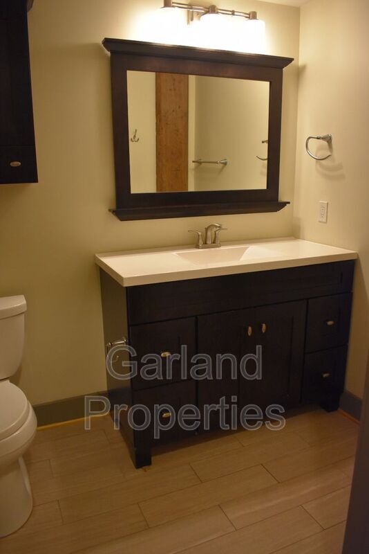 Building Photo - 113 Norfolk Ave SW