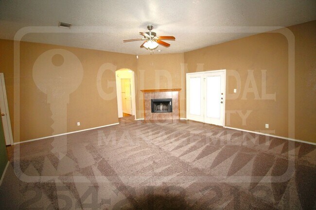 Building Photo - 4302 Hank Dr