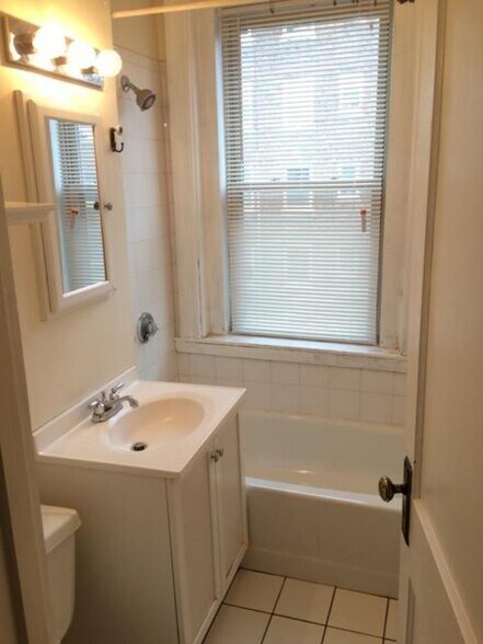 Building Photo - 1625 Commonwealth Ave