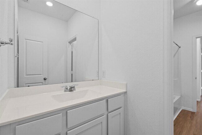 Building Photo - 3705 Paloma Fls Ln