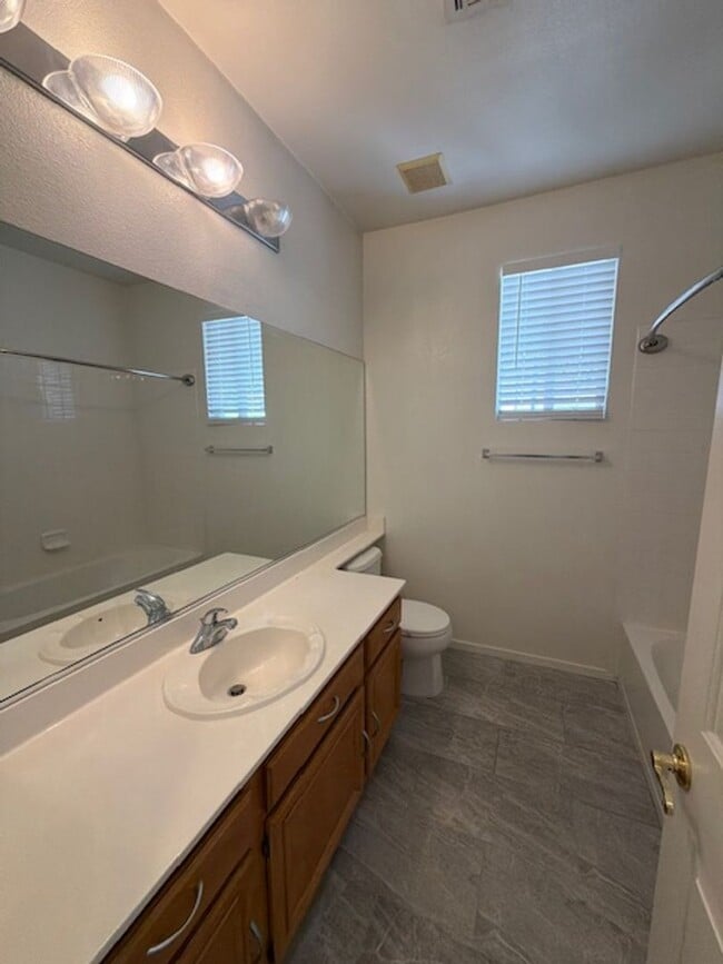 Building Photo - One story house in Summerlin with 3 bedrooms