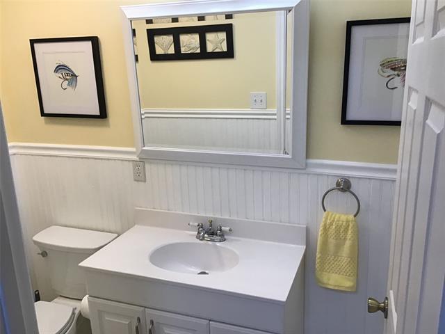 Building Photo - 405 S Lakewood Cir