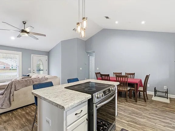 Building Photo - 47 Meadowlark Dr