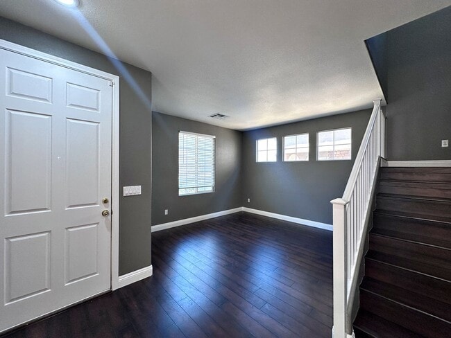 Building Photo - 10076 Bright Charisma Ct