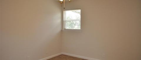 Building Photo - 2232 Shady Brook Dr