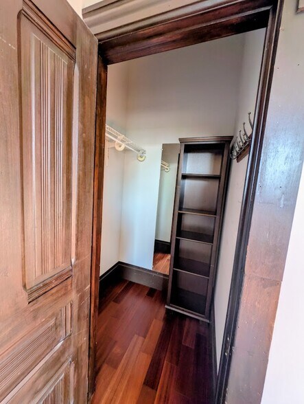 Building Photo - 1418 67th St