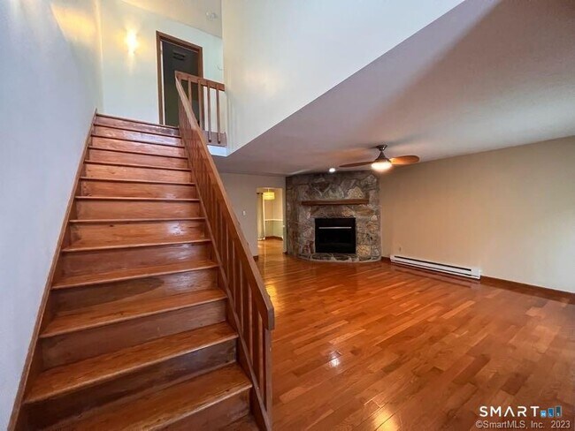 Building Photo - 223 Flanders Rd