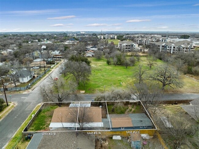 Building Photo - 901 Valdez St