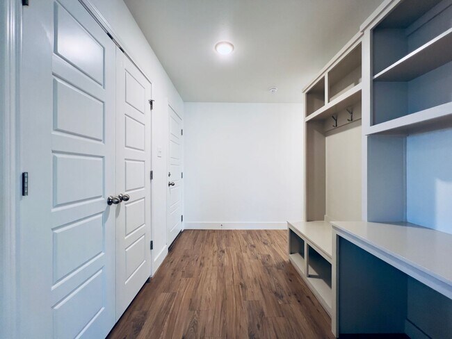 Building Photo - PRE-LEASING FOR AUGUST MOVE-IN: Recently Built 3/2/2 in Cooper ISD